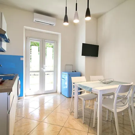 Apartment Vento Di Maestrale *
